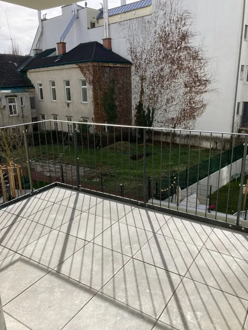 Well laid out 2 room apartment with courtyard location directly at U3 Kendlerstraße