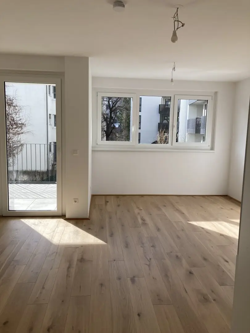 Well laid out 2 room apartment with courtyard location directly at U3 Kendlerstraße