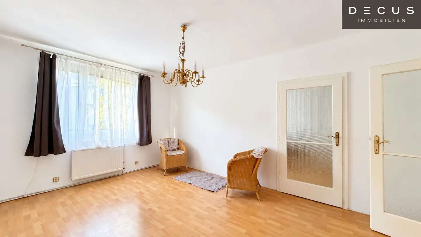3 room part furnished available immediately 21st district