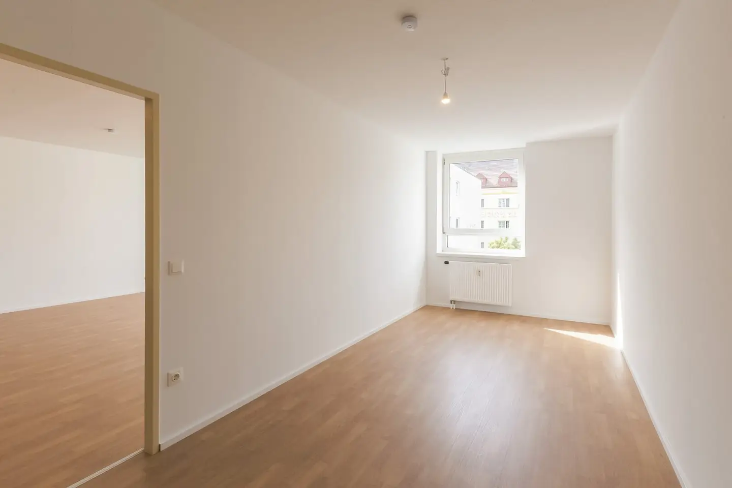 Handelskai | Courtyard Two-Room Apartment on the 5th Floor with Elevator for Sale