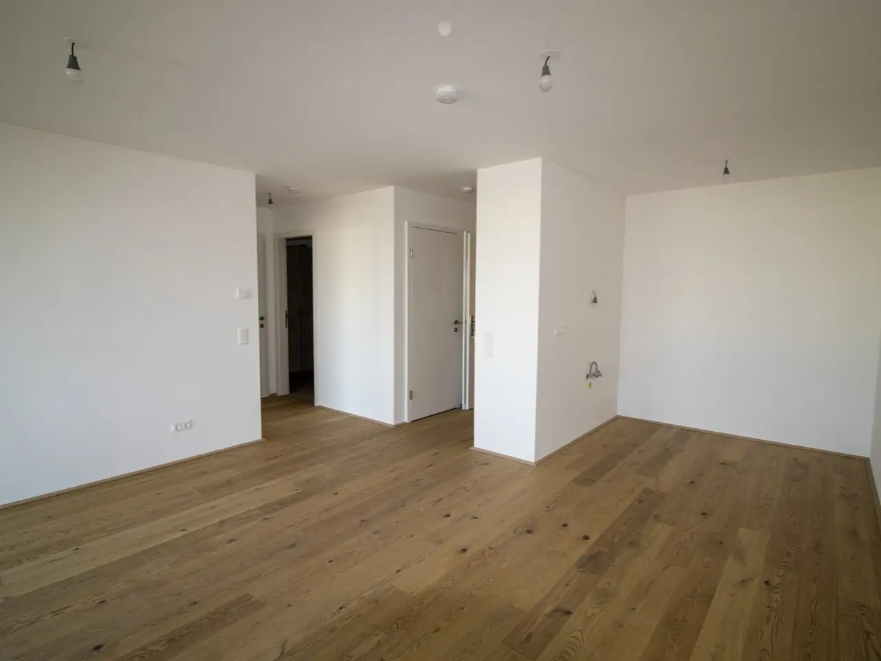 Wohnung near U1 main station high quality