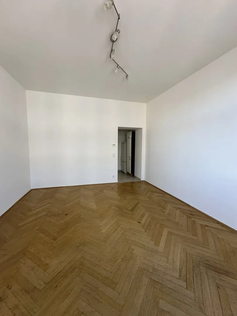 sanierte 2 Zimmerwohnung - Leopoldauer Str. 66
