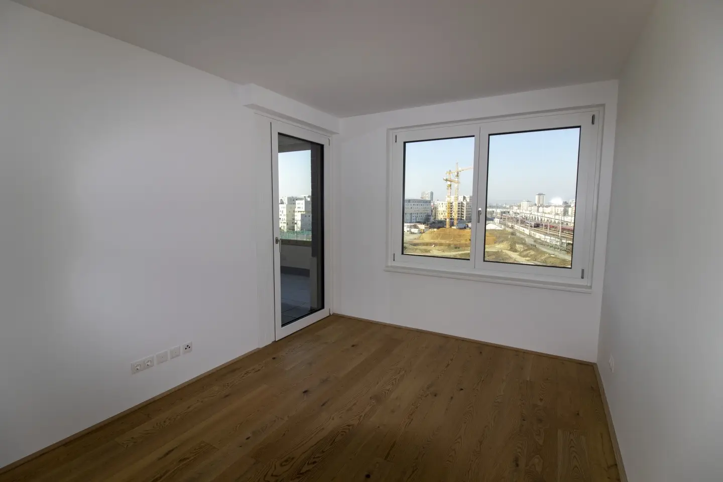 Bezugsfertige Wohnung im modernen Neubau mit Balkon