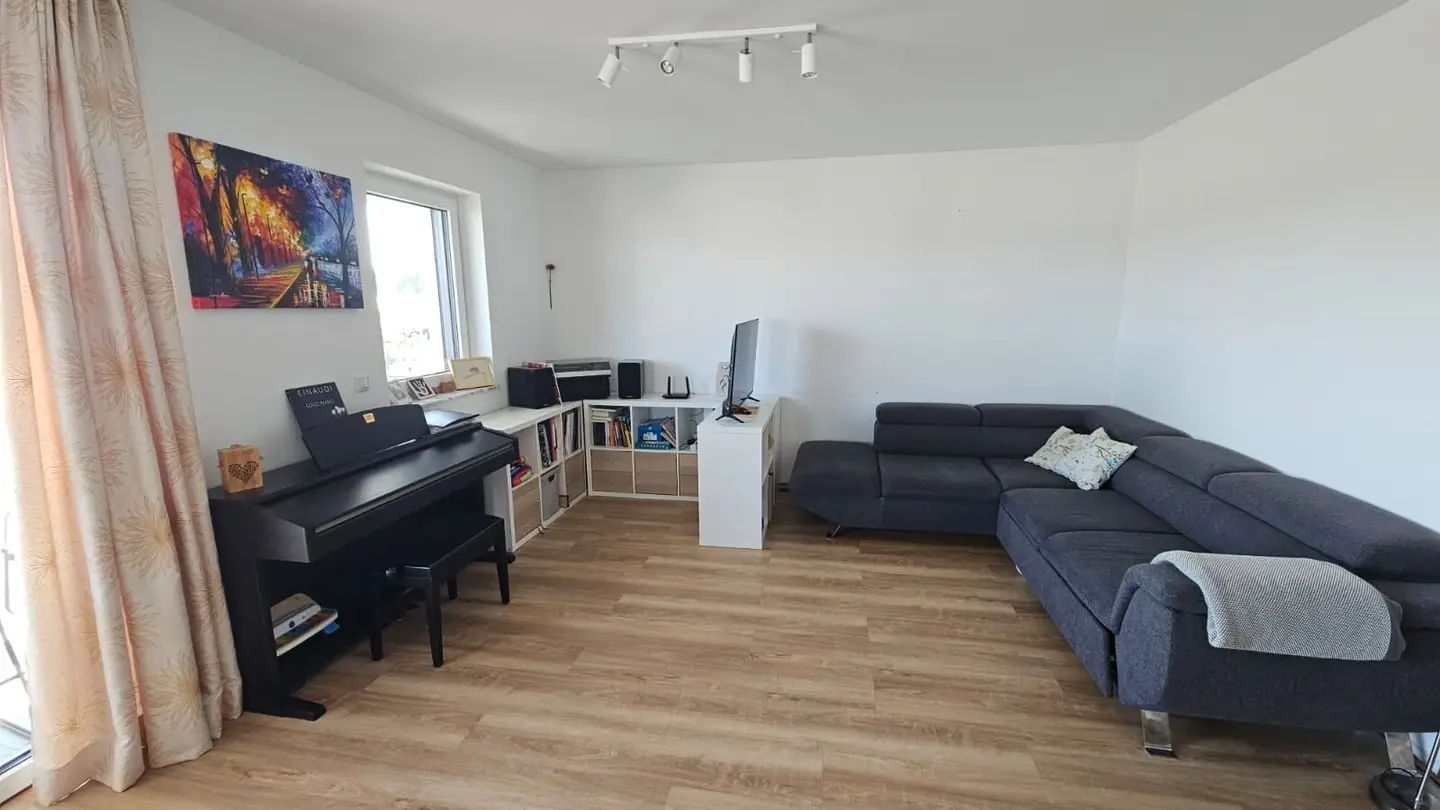 Moderne 3-Zimmer-Wohnung in St. Martin: Balkon und zwei Stellplätze!