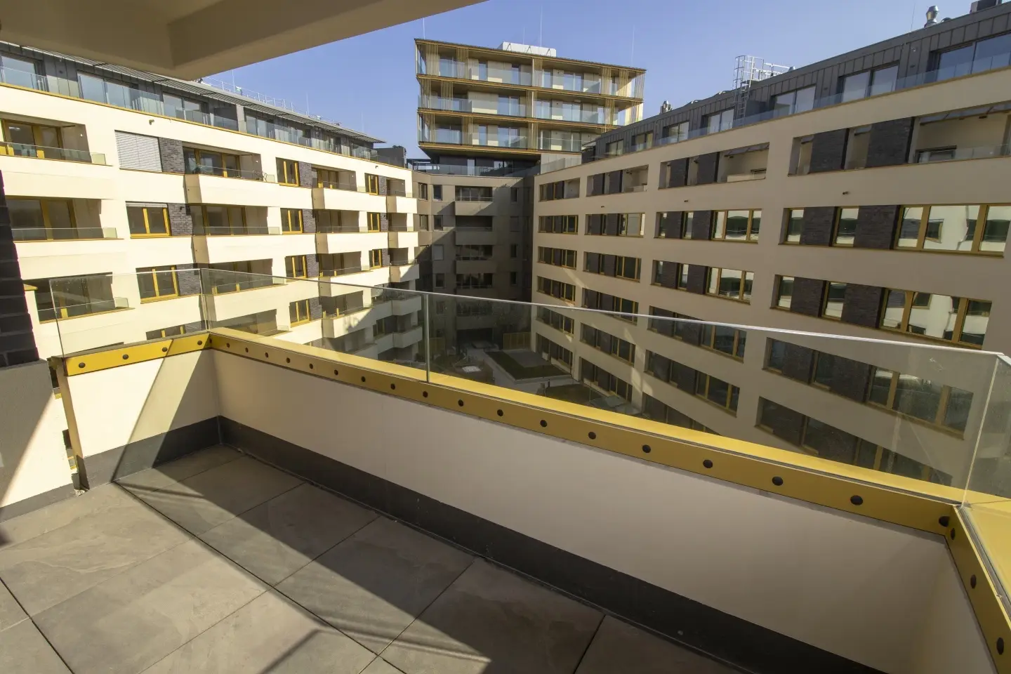 Wohnung bezugsfertig nahe U1 Hauptbahnhof mit Loggia