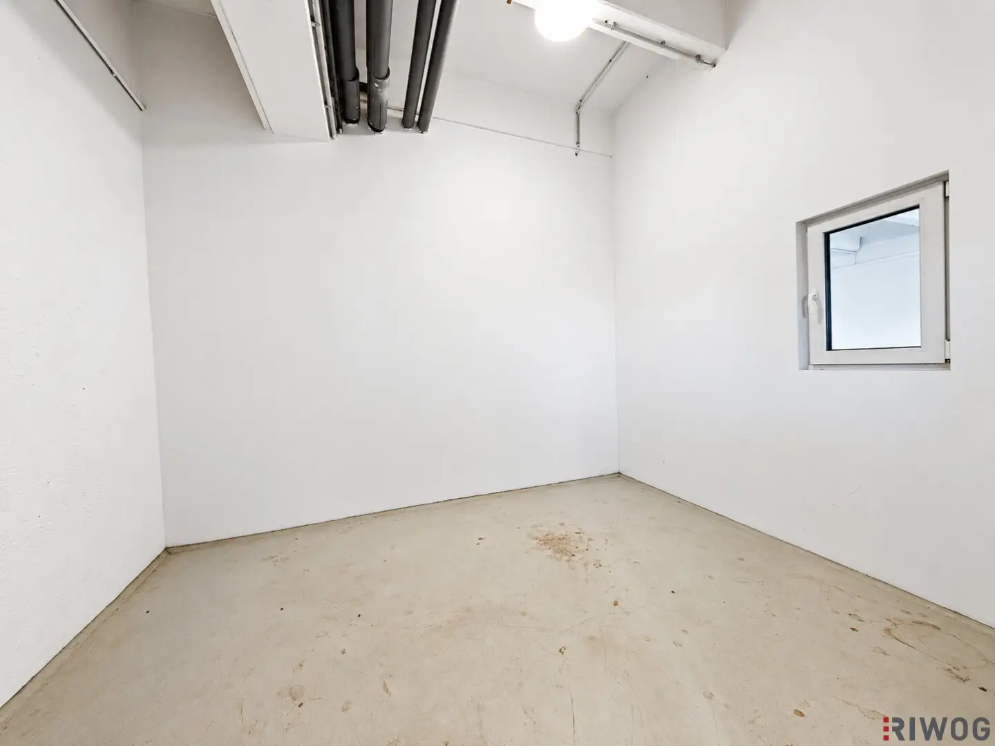 234m² Halle mit Einfahrtsmöglichkeit | Autobahnnähe | optionale Büros | ab sofort