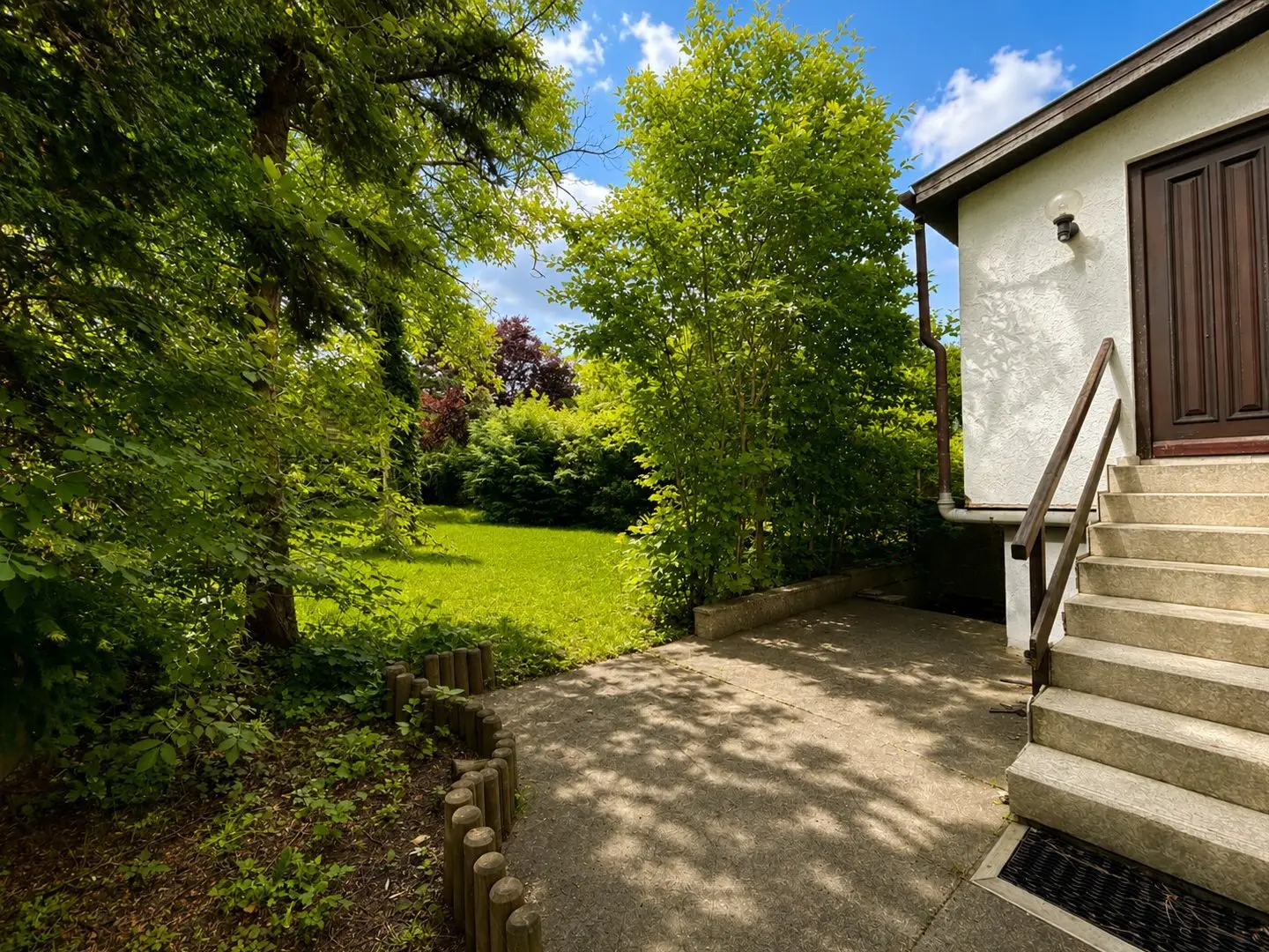 Semi detached with two units on large plot investment apartment