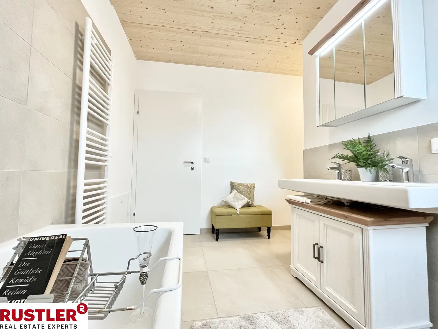 Energy efficient family apartment with photovoltaic system