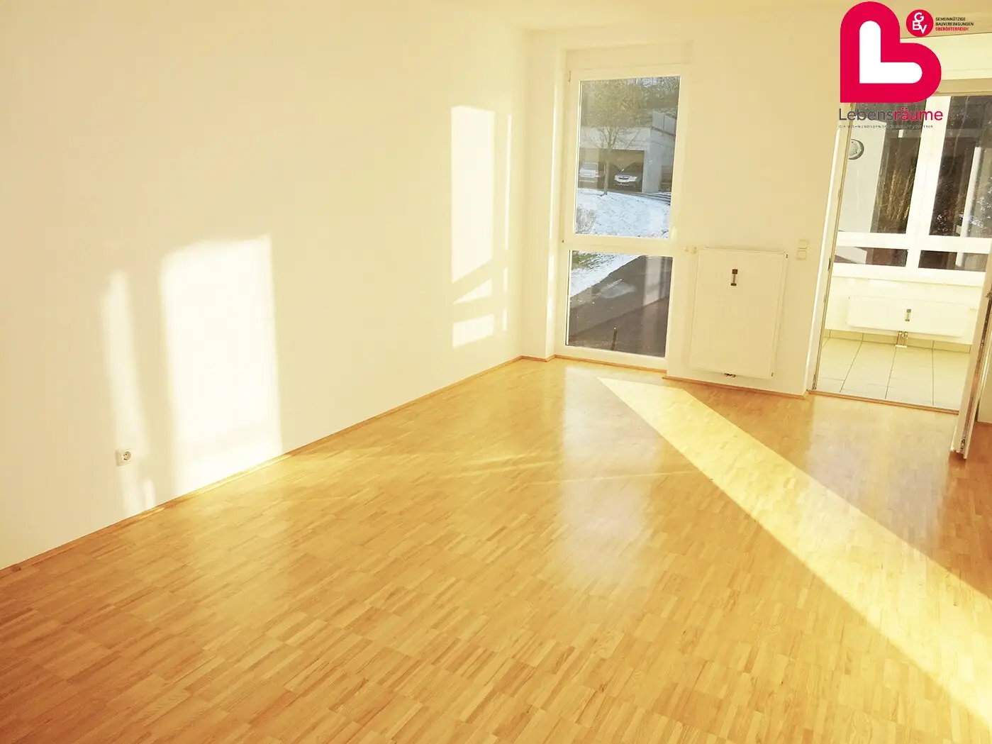 Sunny 3-room apartment with beautiful loggia in Reichenau