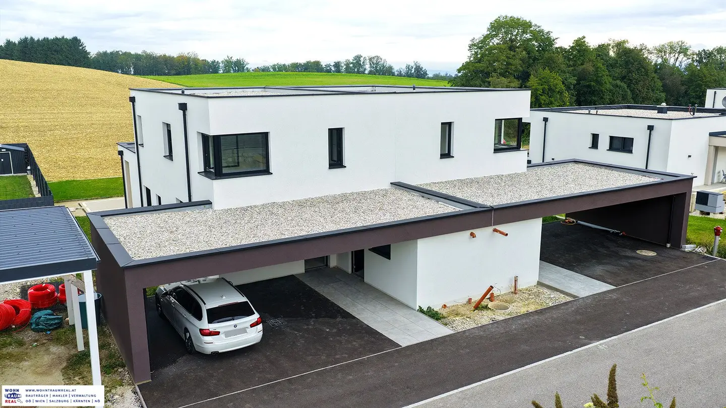 light. space. view. shell-finish 150 m² semi-detached house with pool &amp; carport