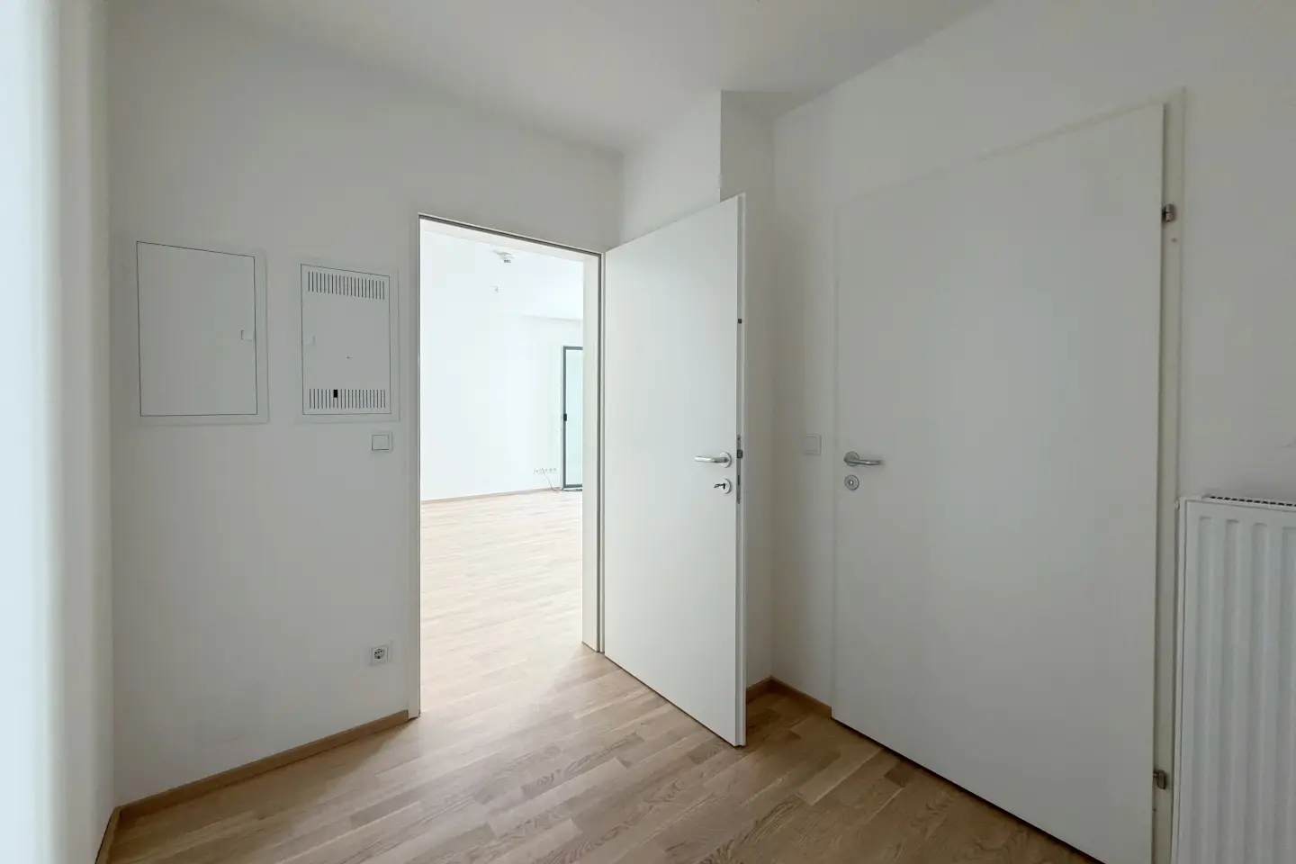 Ruhige betreute Wohnung mit Loggia in Fußgängerzone