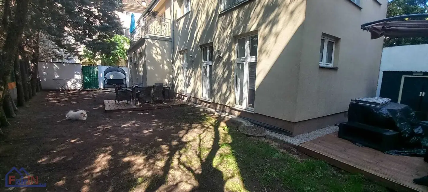 ***Romantisches Familienhaus in 1100 Wien – 140m², 4,5 Zimmer, Balkon und mehr!***