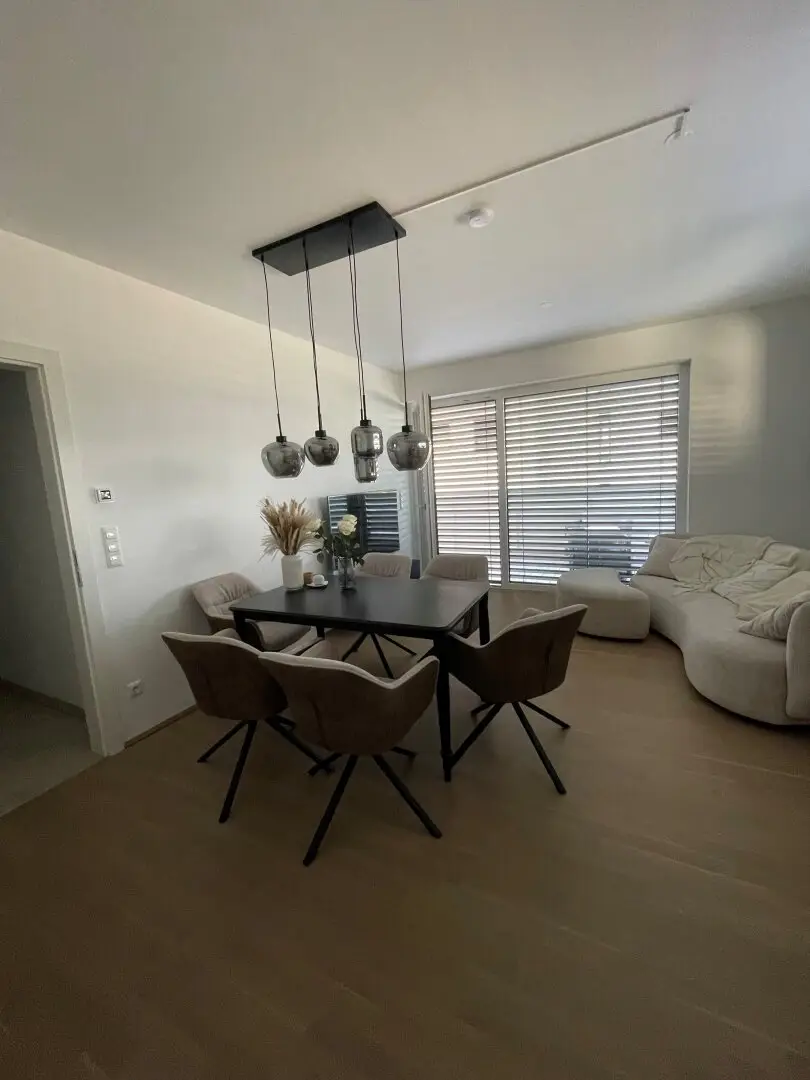 Moderne 2-Zimmer-Mietwohnung mit Großbalkon und Stellplatz in Ried im Innkreis