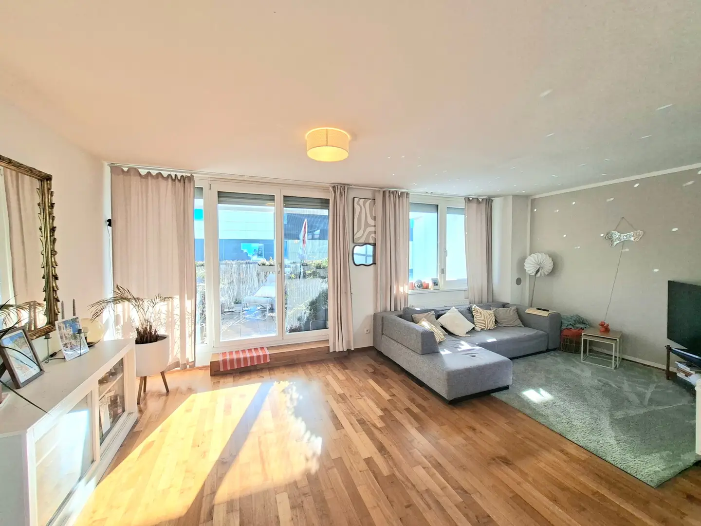 Maisonettewohnung mit Atrium und sonnigen Terrassen