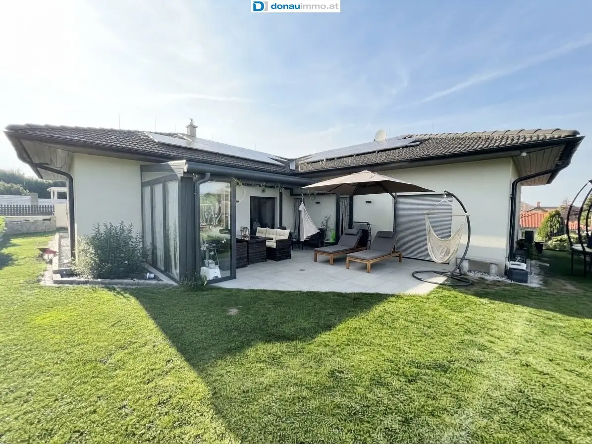 coming soon -  Neuwertiges Einfamilienhaus in Breitenwaida – 30min Wien Nord