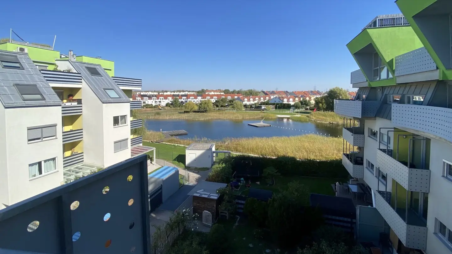 2 Zimmer Terrassenwohnung mit Garage
