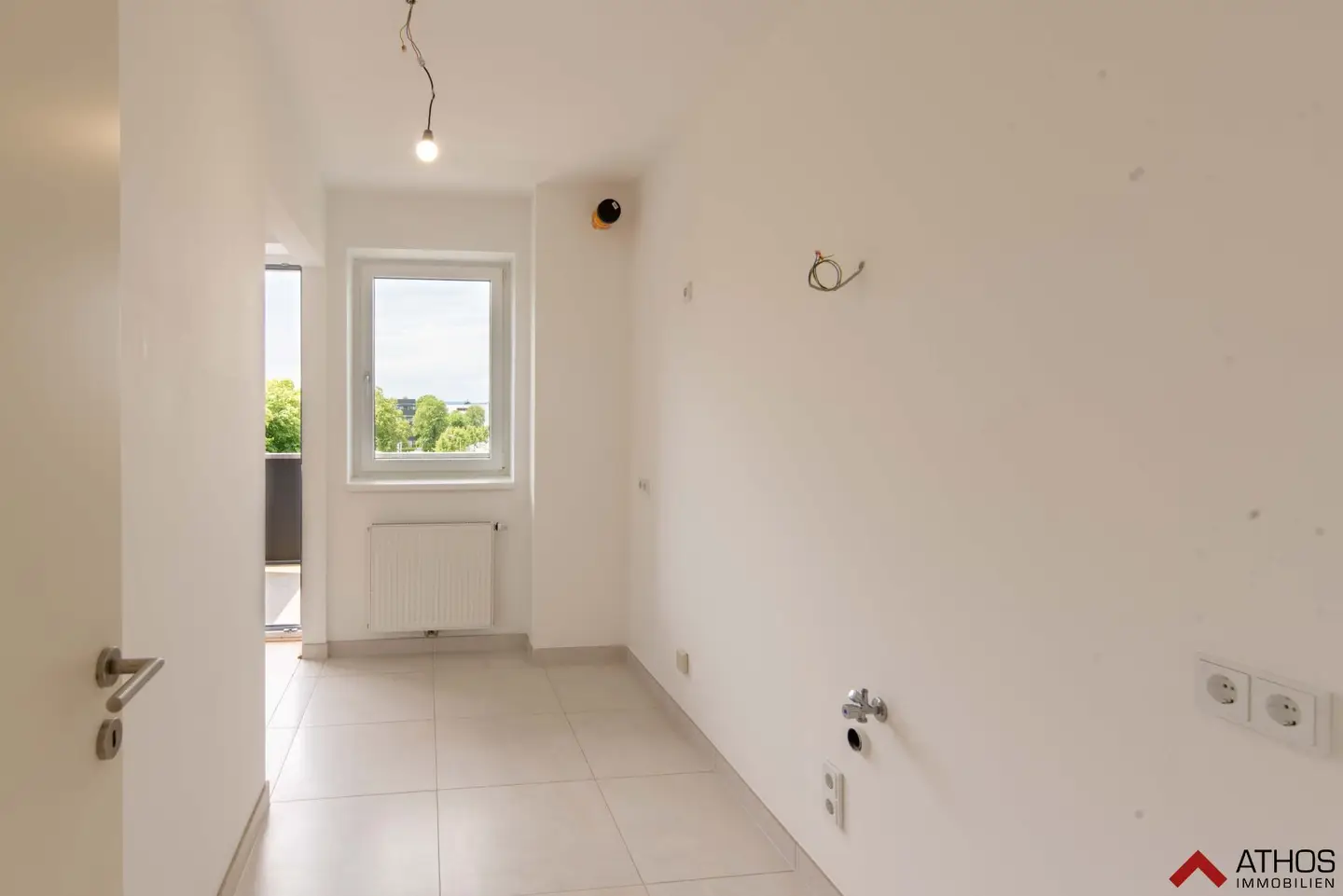 Helle 3-Zimmer-Dachgeschosswohnung mit Balkon OHNE LIFT!