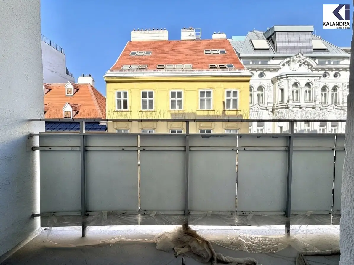 360° TOUR // CITY APARTMENT NEAR THE OPERA //  CITY APARTMENT NEAR OPERA