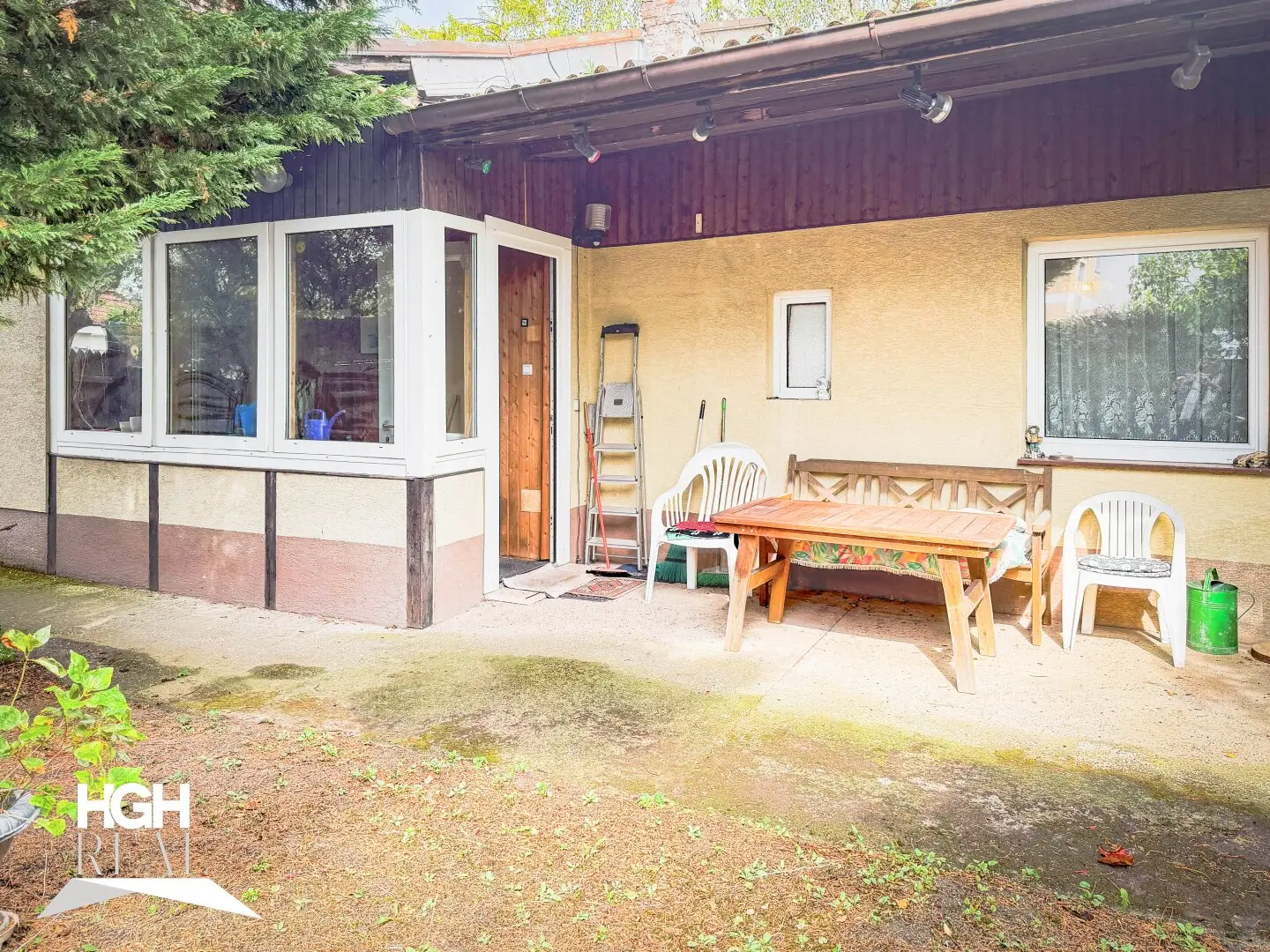 2201 Seyring Beautiful building plot with demolition object near Vienna - 577 m² corner plot - 2 residential units