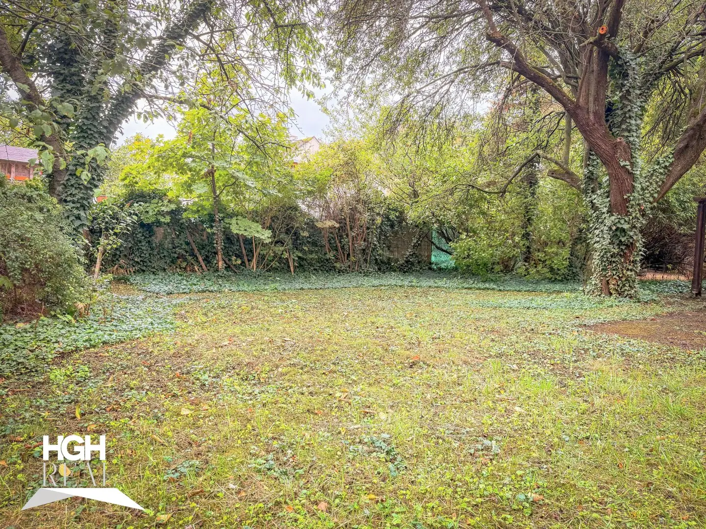 2201 Seyring Beautiful building plot with demolition object near Vienna - 577 m² corner plot - 2 residential units
