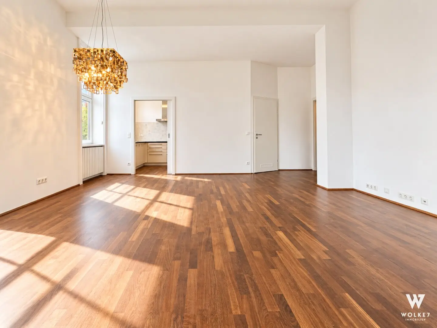 Traumhafte Wohnung nähe Rochusmarkt: Sehr Hell | Fantastischer Fernblick | Top-Zustand