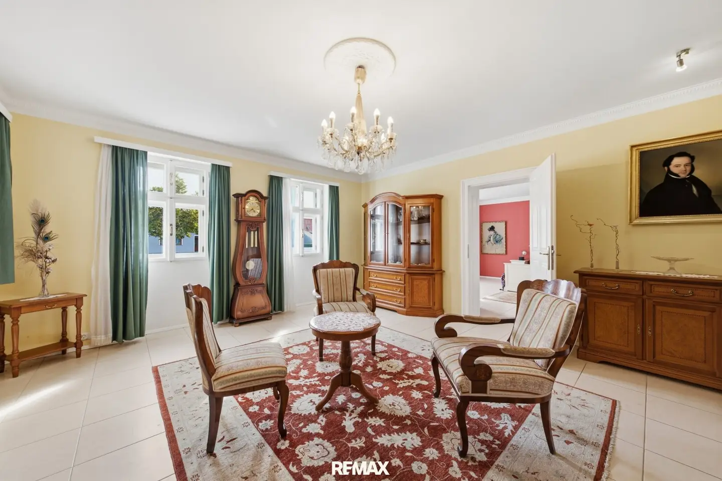 Historic country house jewel with secluded courtyard and private garden paradise in the sunny Weinviertel