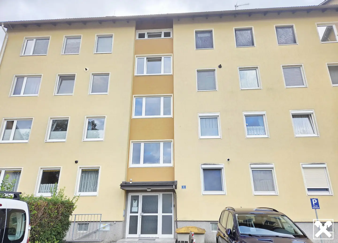 Wohnung with private parking and pleasant view