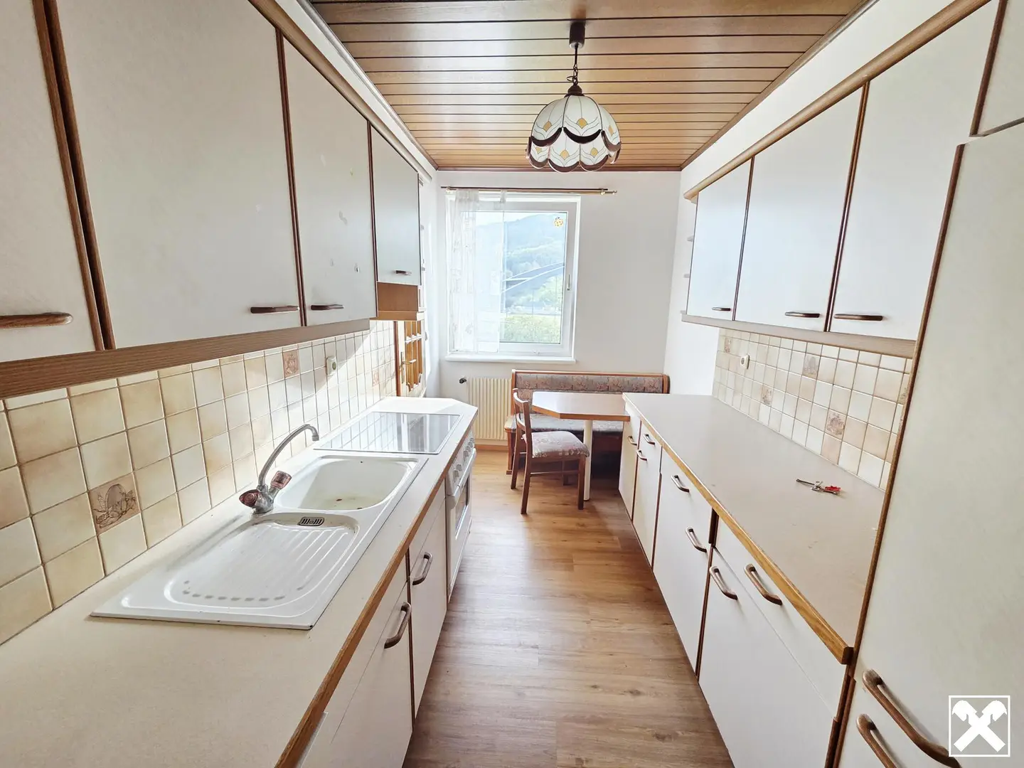Wohnung with private parking and pleasant view