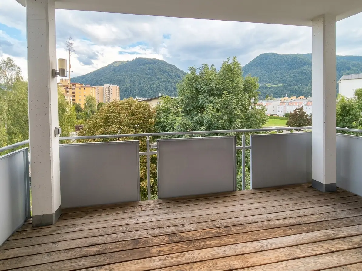 Dachgeschosswohnung mit großzügigem Balkon und Lift