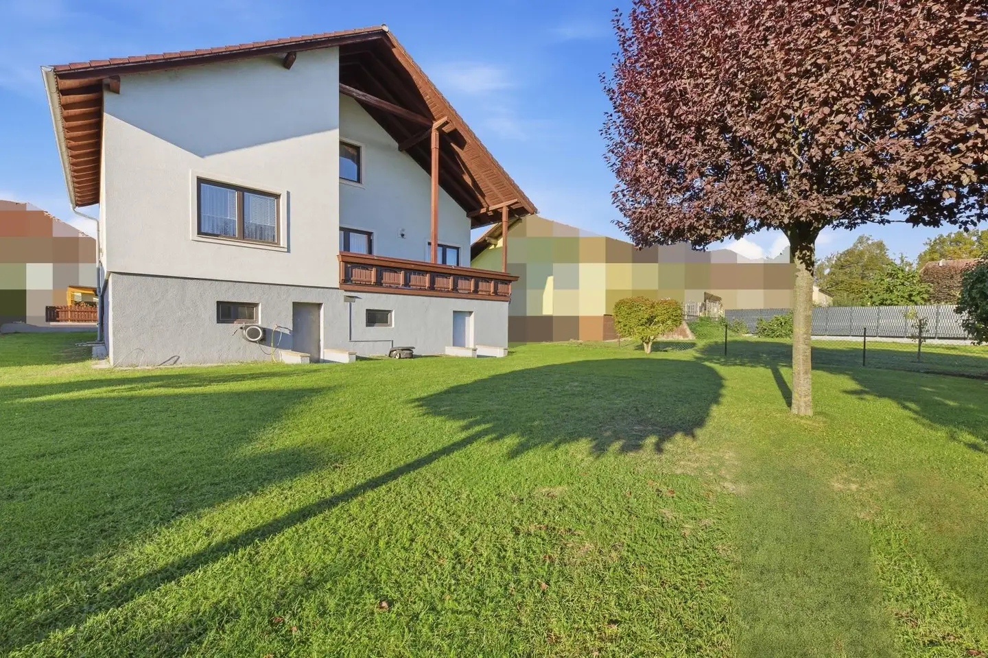 Familienwohnung mit Garten Garage und Terrasse