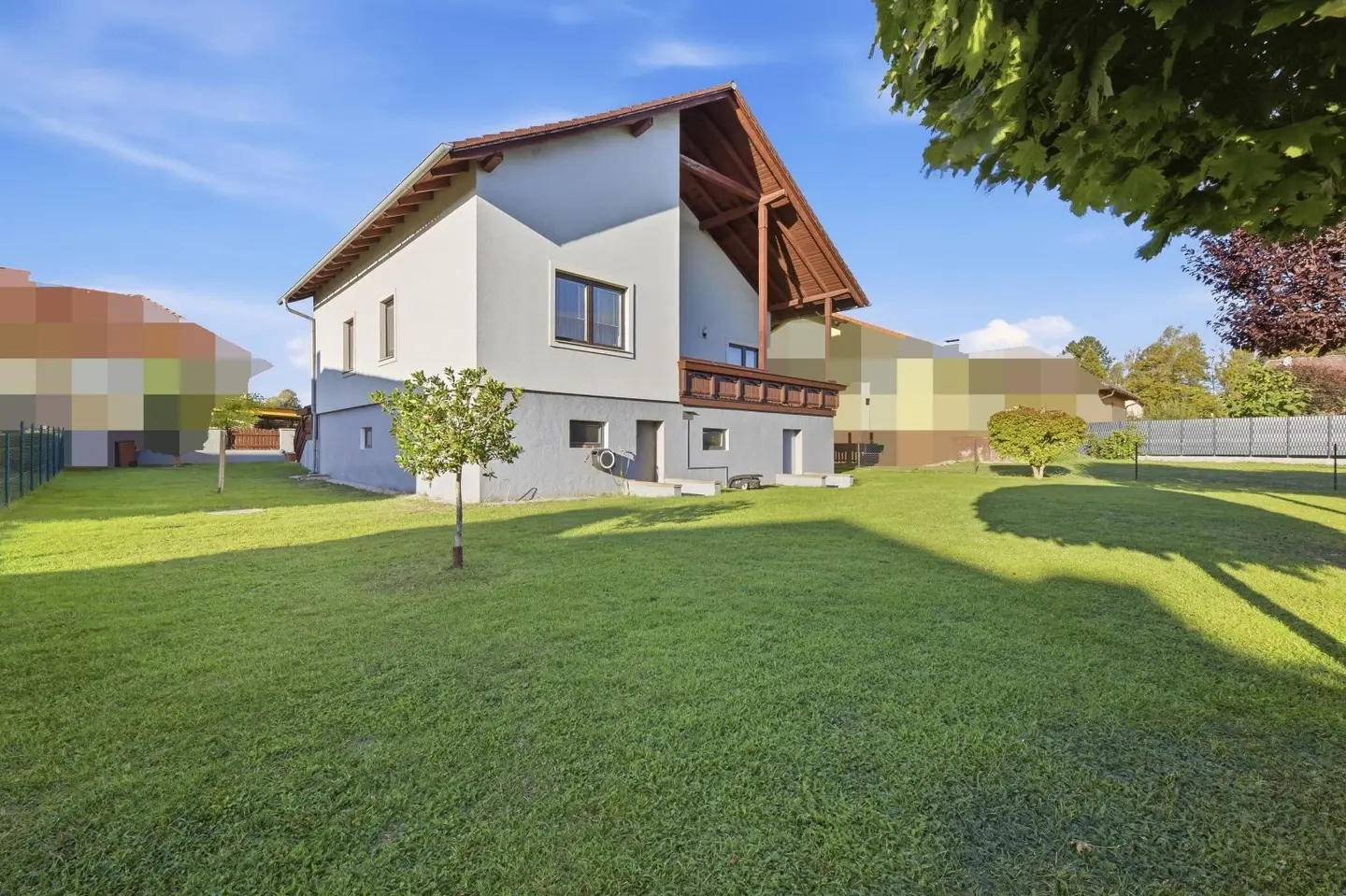 Familienwohnung mit Garten Garage und Terrasse