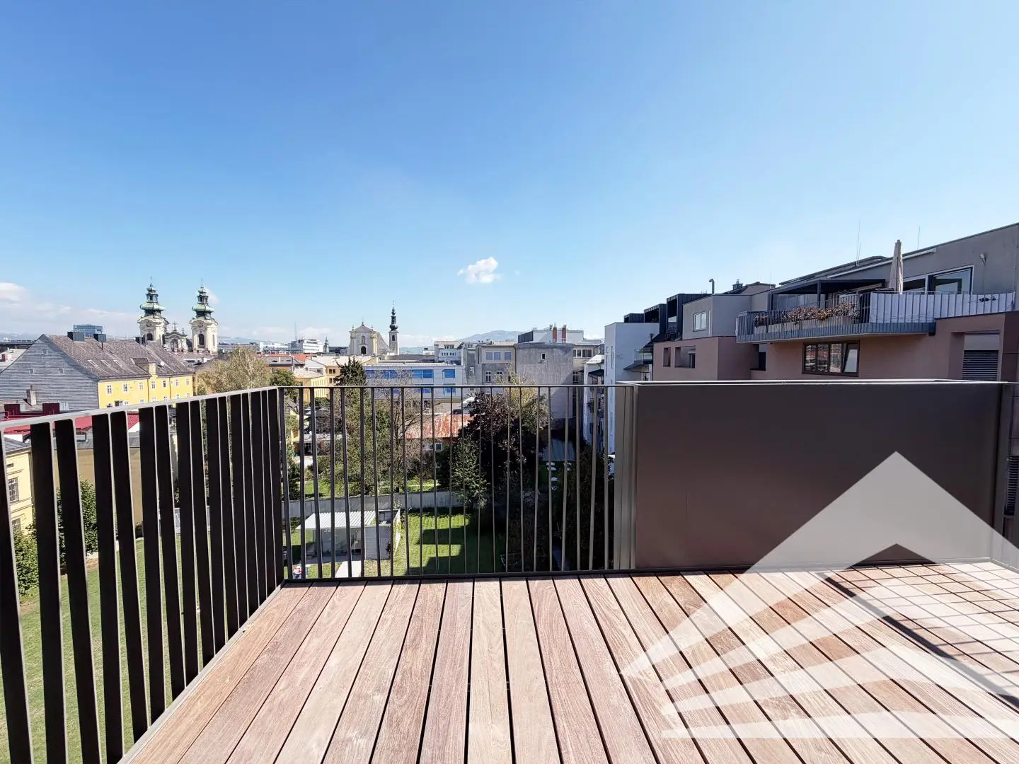 Neubauwohnung in zentraler Innenstadtlage mit Balkon