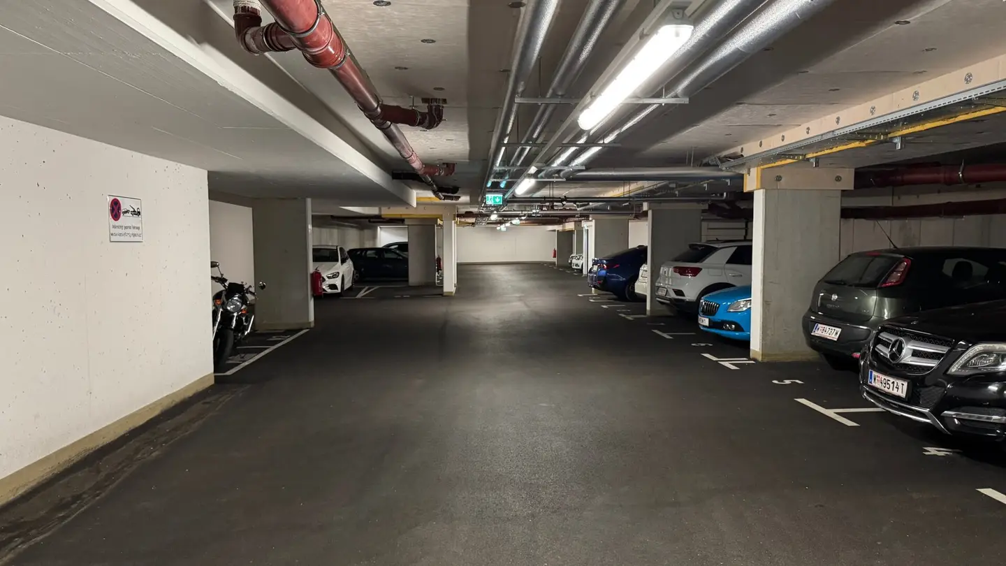 Car garage parking space - Carlbergergasse 4-6, 1230 Wien