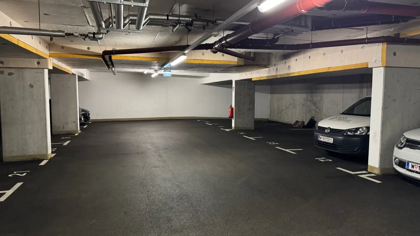 Car garage parking space - Carlbergergasse 4-6, 1230 Wien