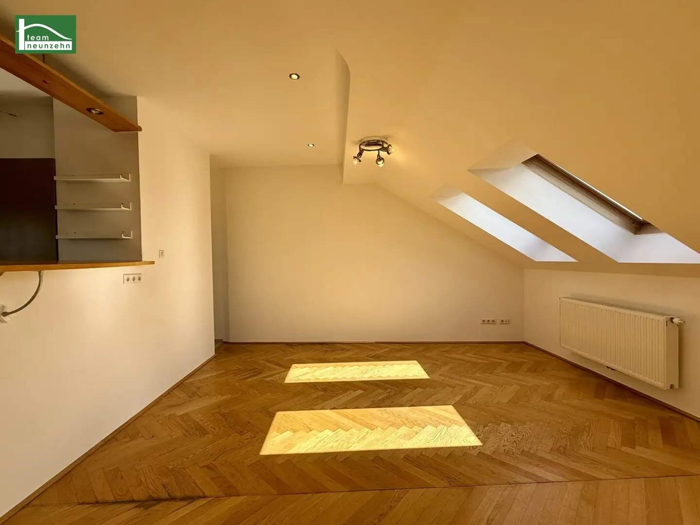 Großzügige 3-Zimmer-Wohnung mit ca. 90 m² inkl. Terrasse, Einbauküche und Klimaanlage!