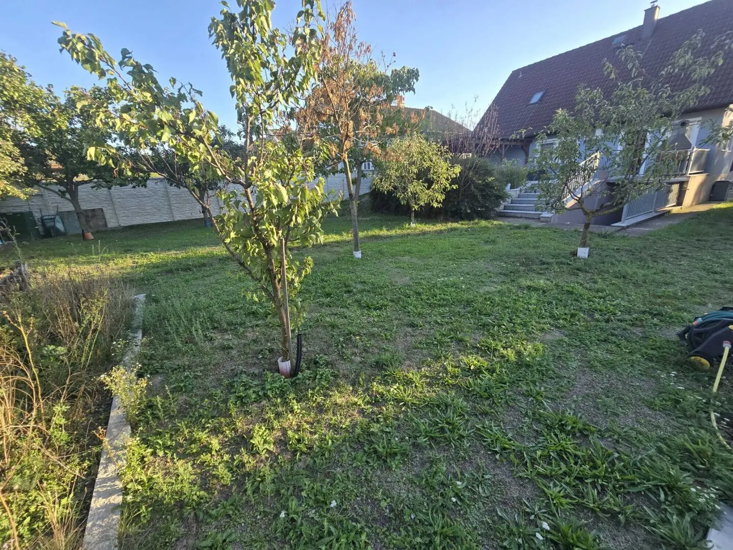 ++ Familienidylle mit 5 Zimmern, Riesen-Terrasse mit 63,5 m²  + großer Garten + BJ1997 + 2 KFZ-Stellplätze ++