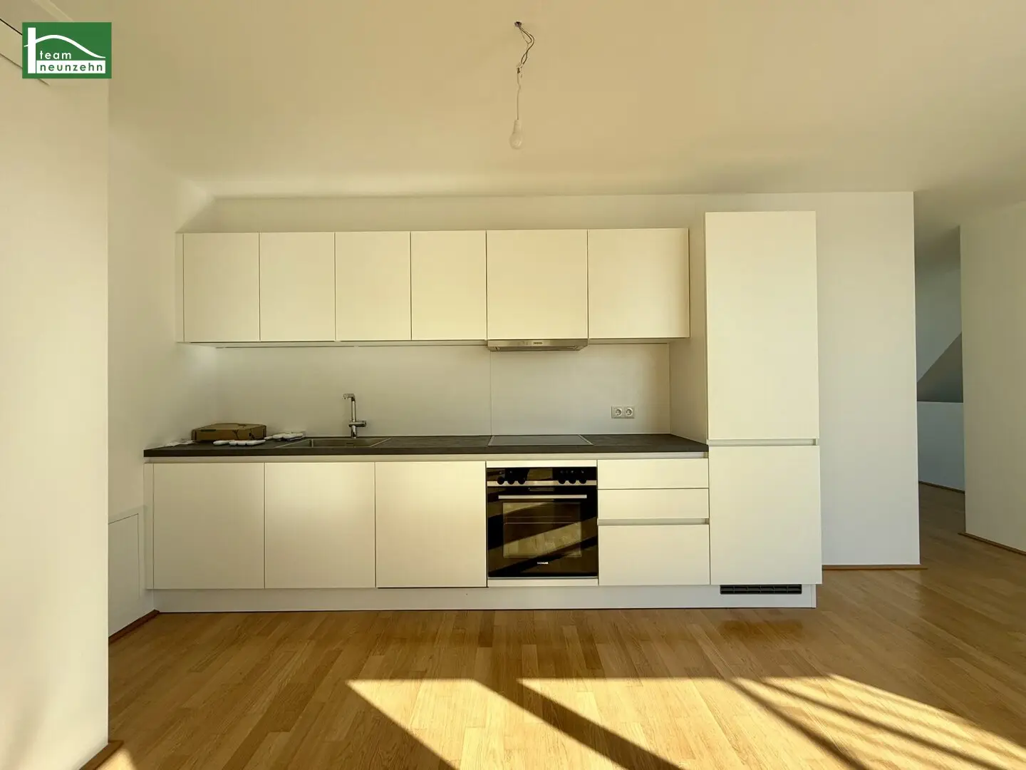 Exklusives Wohnen: Genießen Sie das Leben in unserer hochwertigen Maisonette-Dachgeschosswohnung!