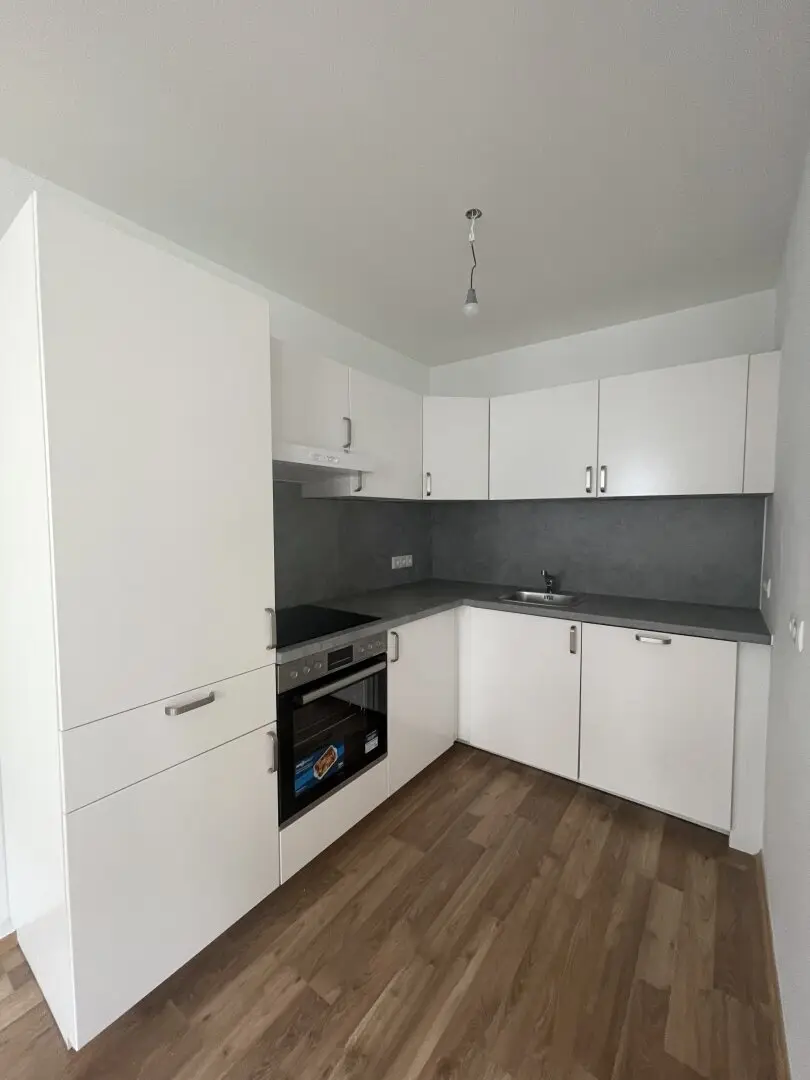 Bright 3-room apartment with loggia in 1120 Meidling