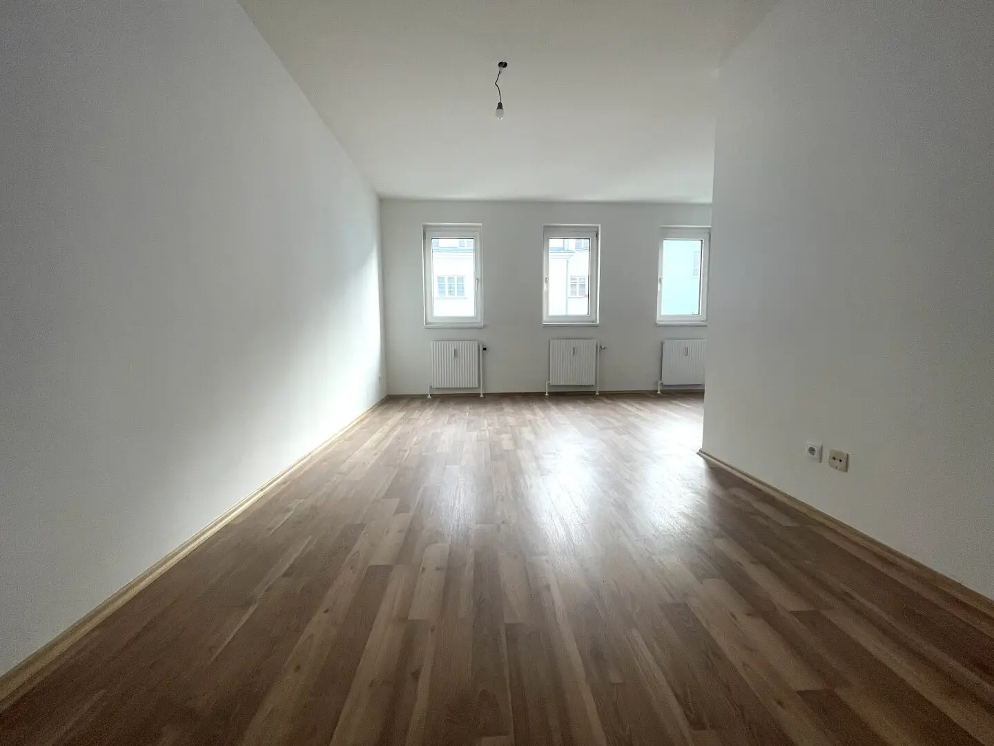 Bright 3-room apartment with loggia in 1120 Meidling