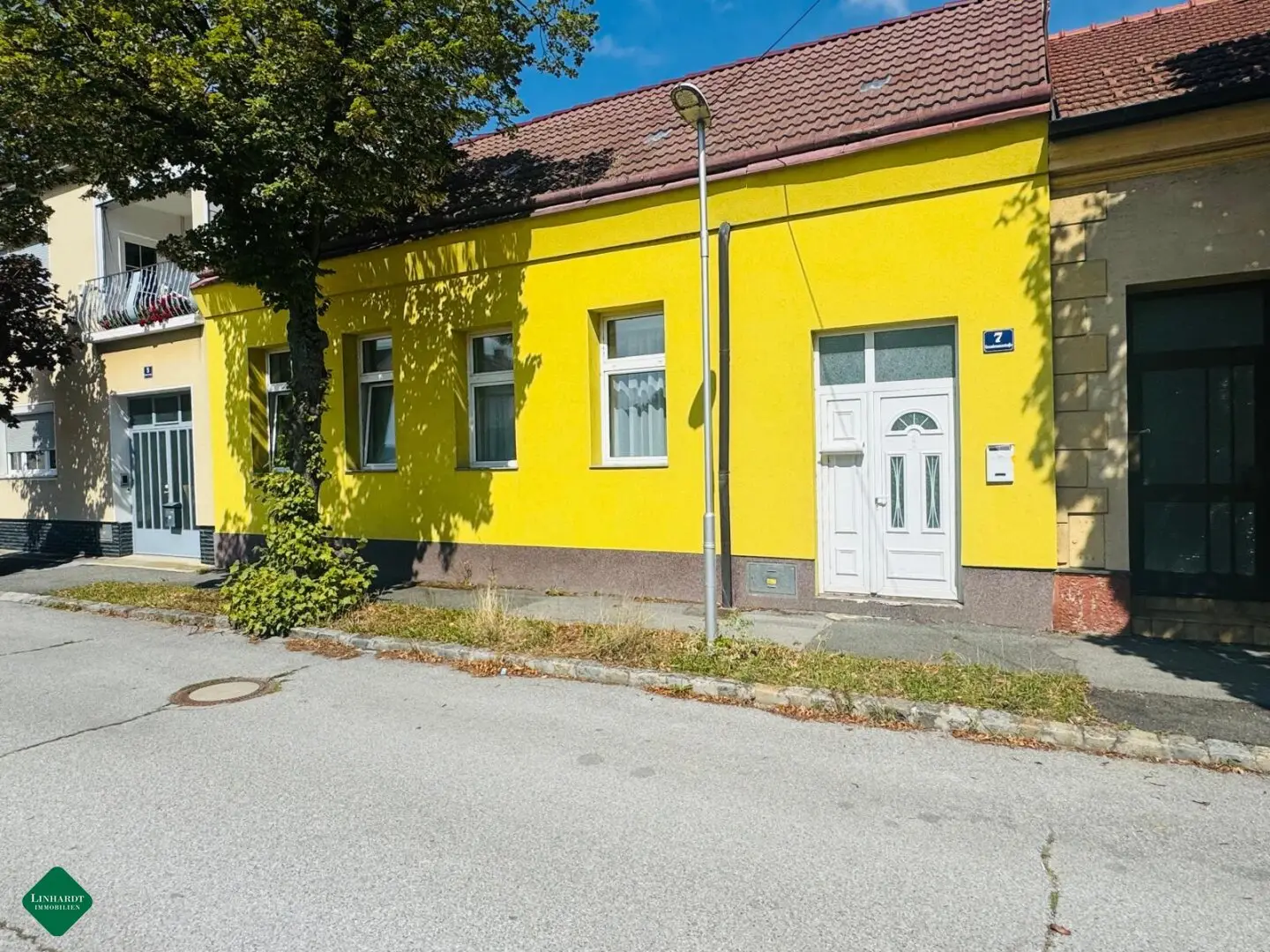 Charming single-family house with possibility to add an upper floor near Vienna
