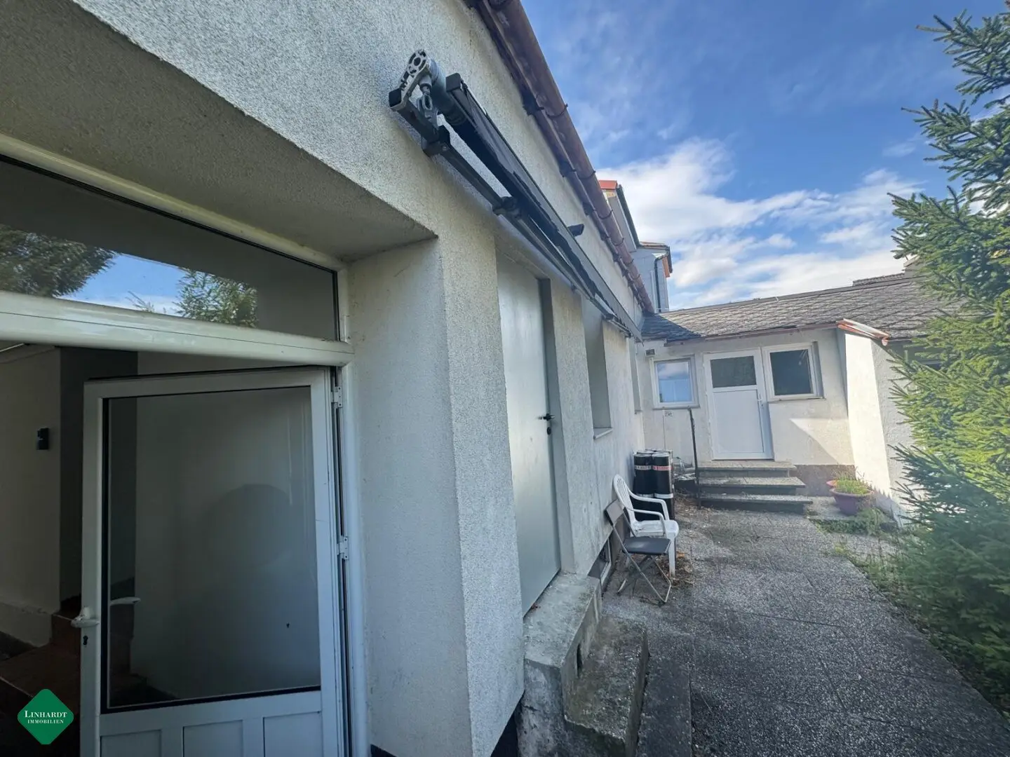 Charming single-family house with possibility to add an upper floor near Vienna
