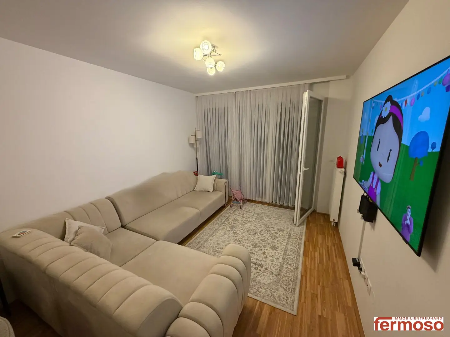 Modern 2-room apartment with fitted kitchen, underfloor heating &amp; elevator in 1210 Vienna