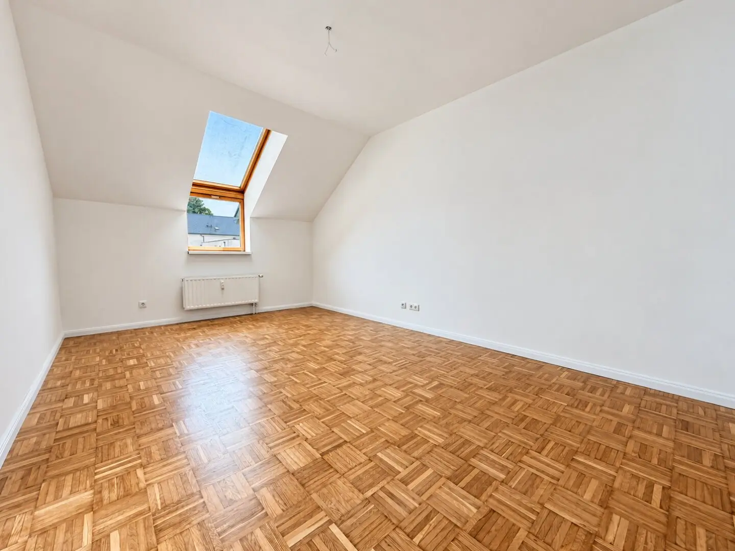 Bright 2-room apartment with balcony in top location - View of the Mariatrost Basilica - First occupancy after renovation!