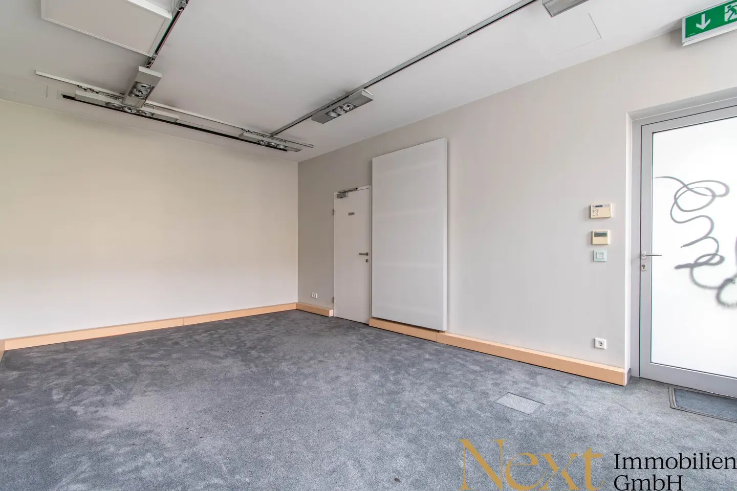Office on Linzer Landstraße for rent