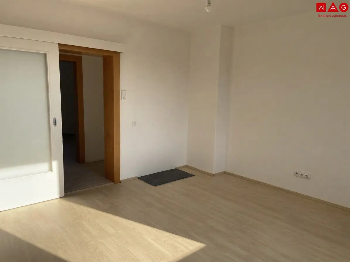 Gepflegte 3 Zimmerwohnung am südseitigen Sonnenhang in Fohnsdorf mit Garten.