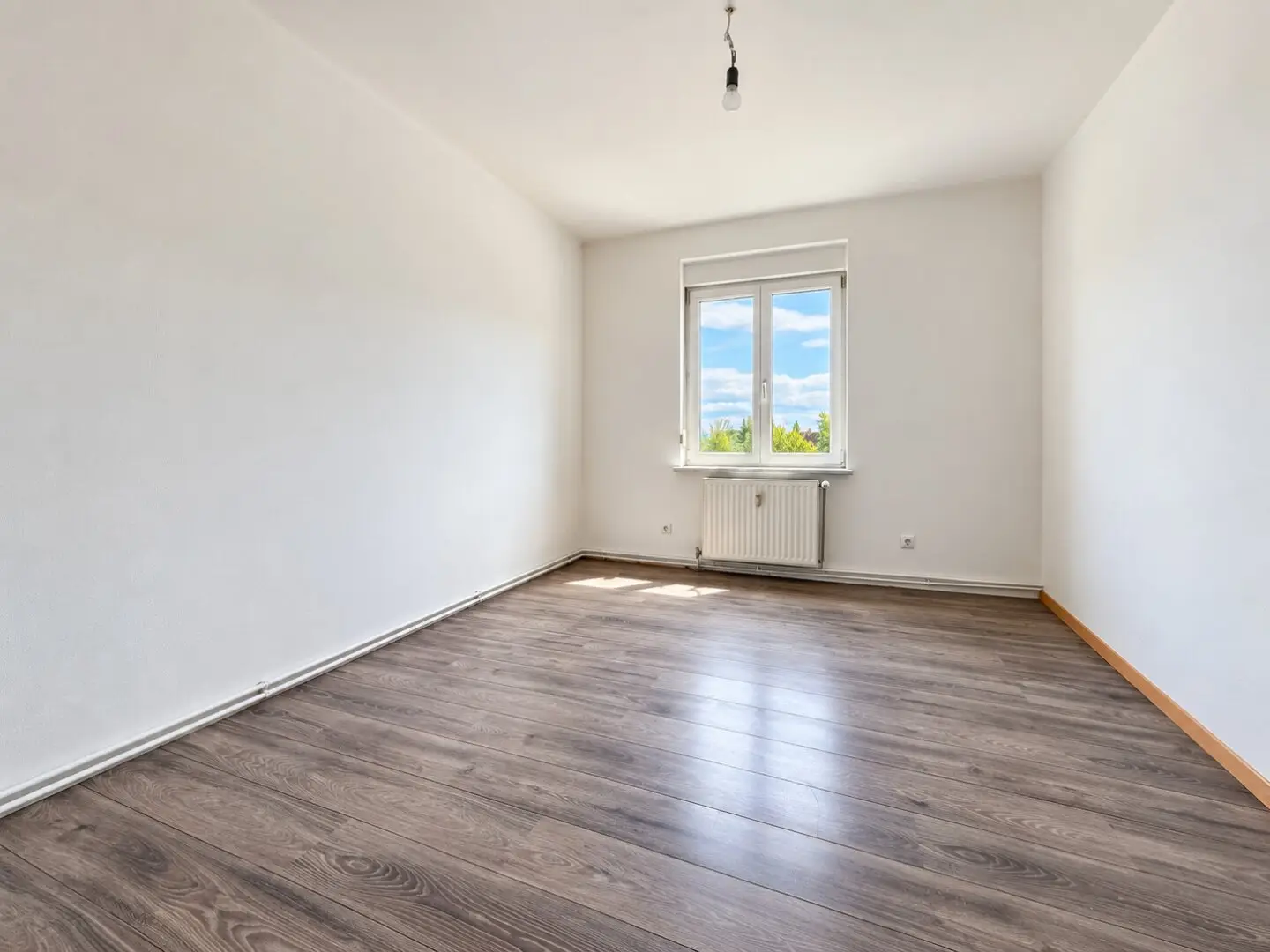 Helle 3-Zimmer Wohnung mit Balkon und Parkplatz in Seiersberg-Pirka!