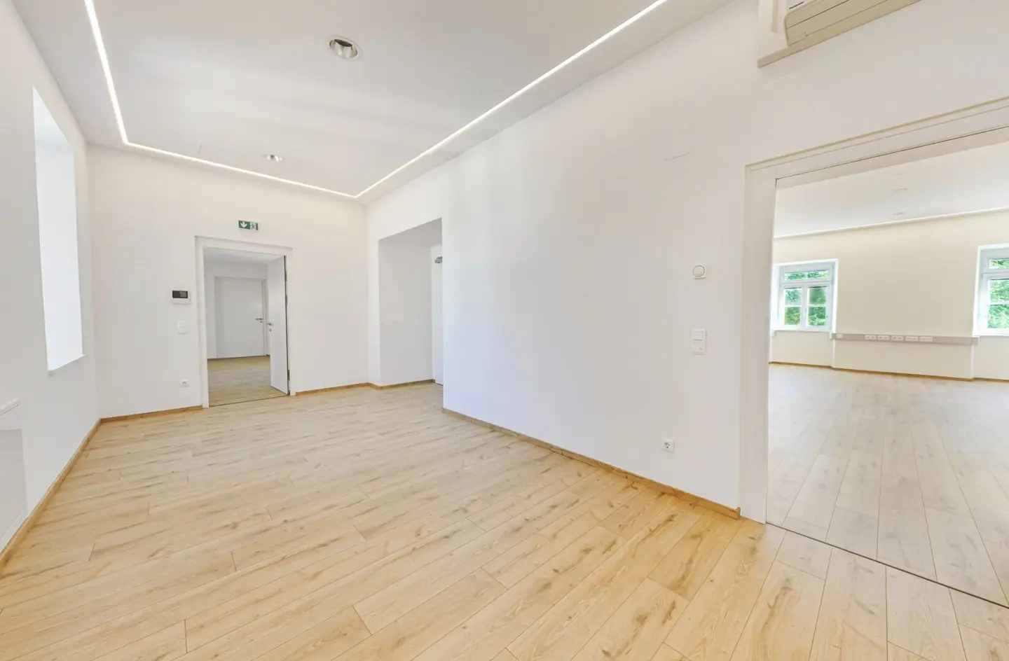 Top modernisierte Büroräumlichkeiten mit repräsentativen Flair im "Palais Henselhof"