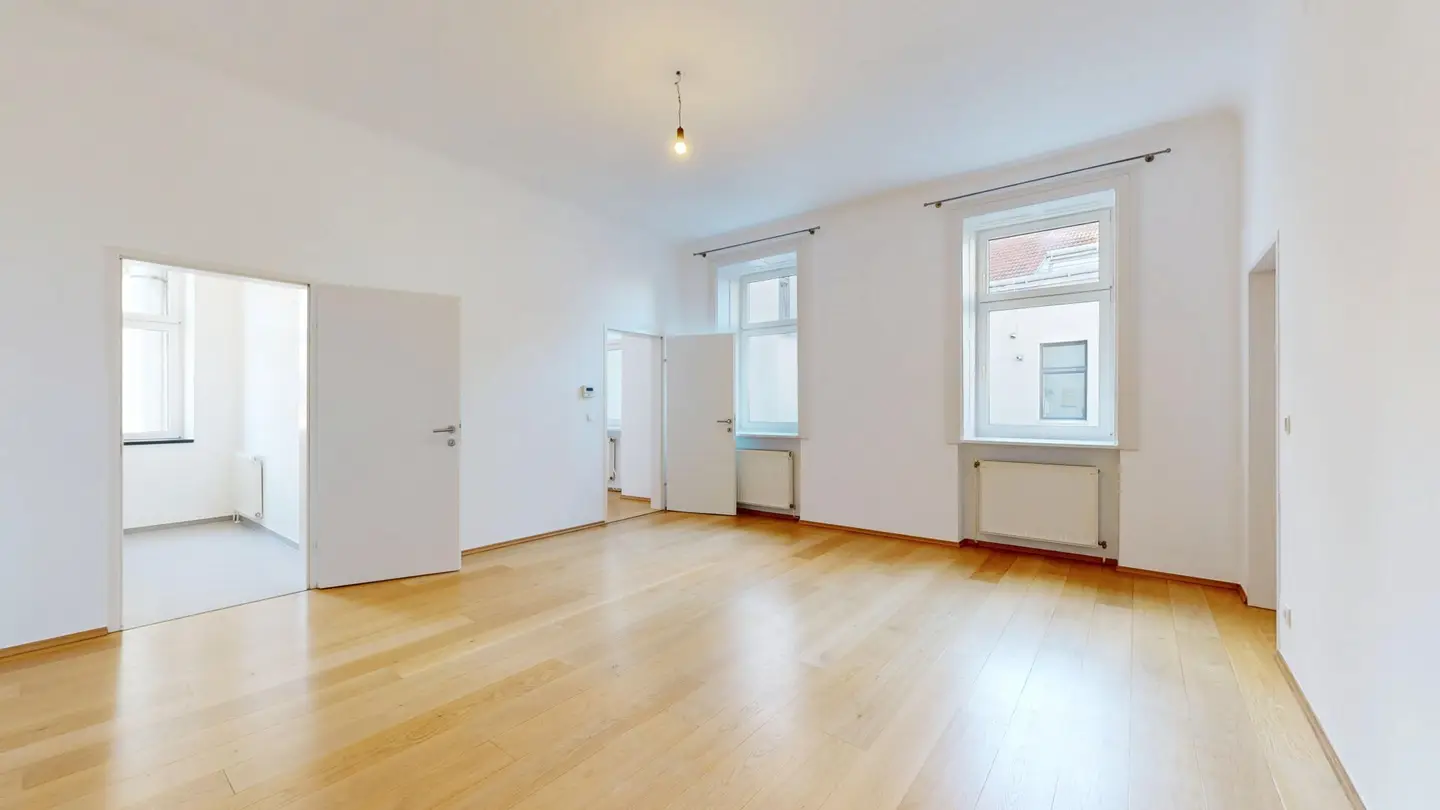 Beautifully renovated office practice in a historic building | 2 rooms - 61 m² | Elevator | sought-after location near Café Hummel