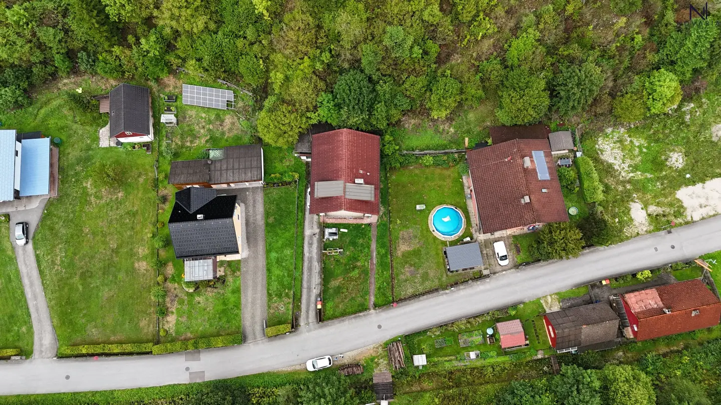 Rückzugsort im Grünen – großzügiges Wohnhaus mit Garten, Balkon &amp; Garage