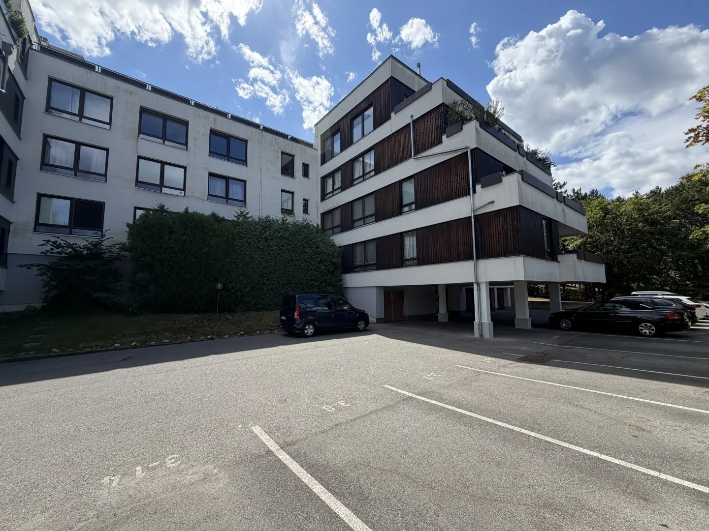 Wohnung mit Hallenbad und direktem Waldzugang